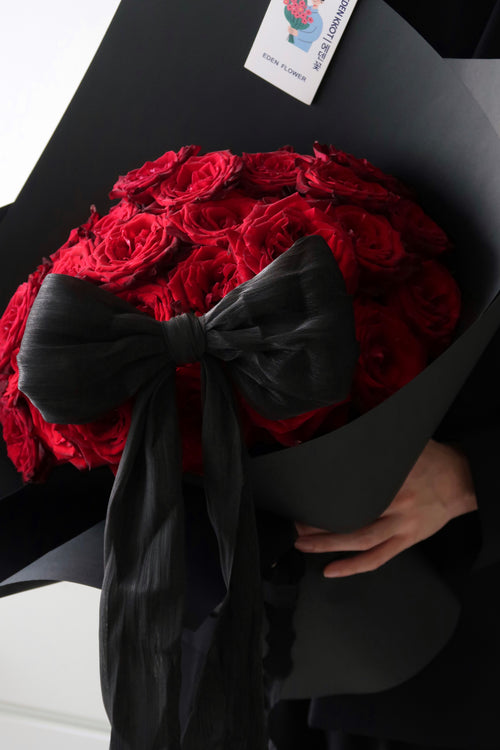 Classic Love (Red Roses)